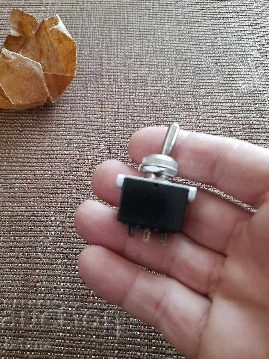 Licitație Veche cheie CC