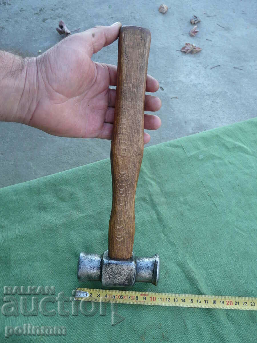 Livrarea Ciocan vechi de tablă - 304
