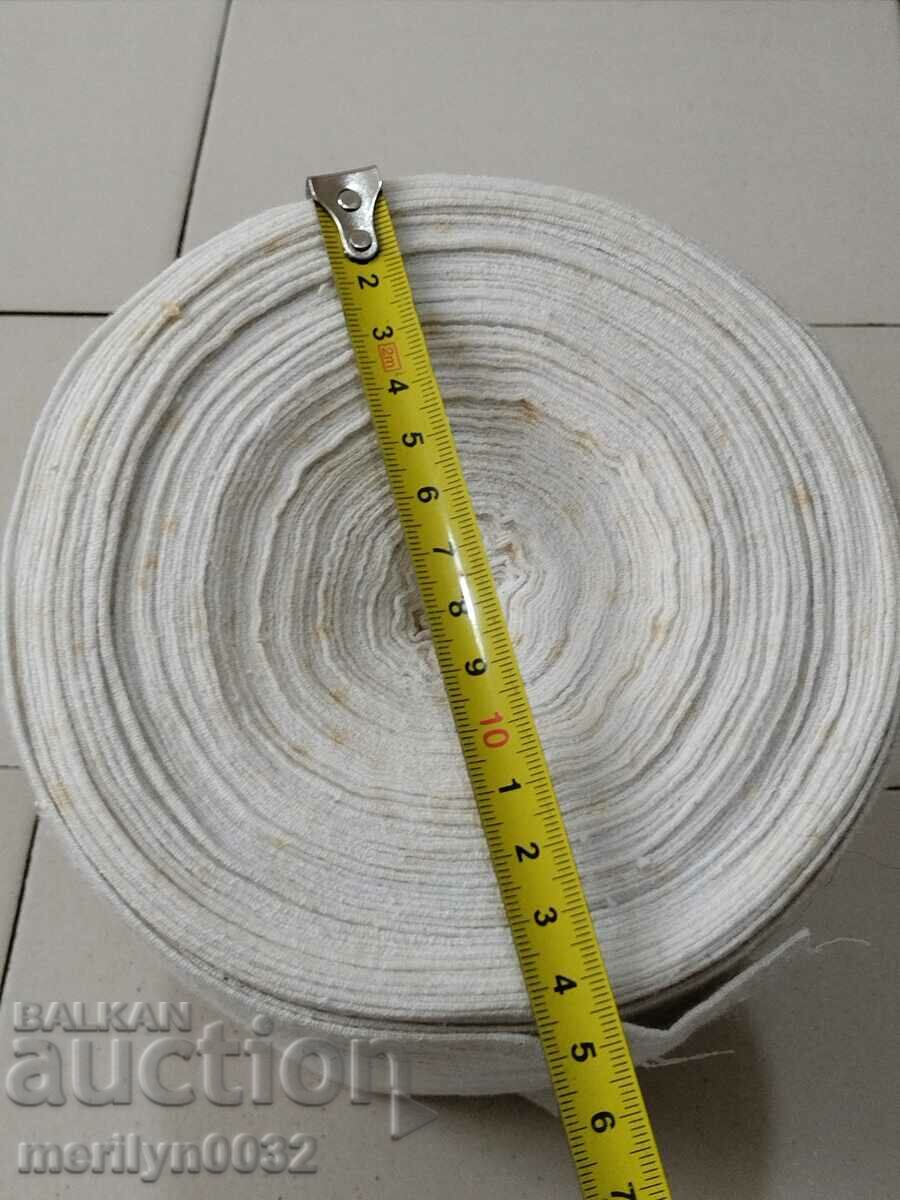 Auction A thick cloth roll of hand-woven chenar cloth Auction A thick cloth roll of hand-woven chenar cloth