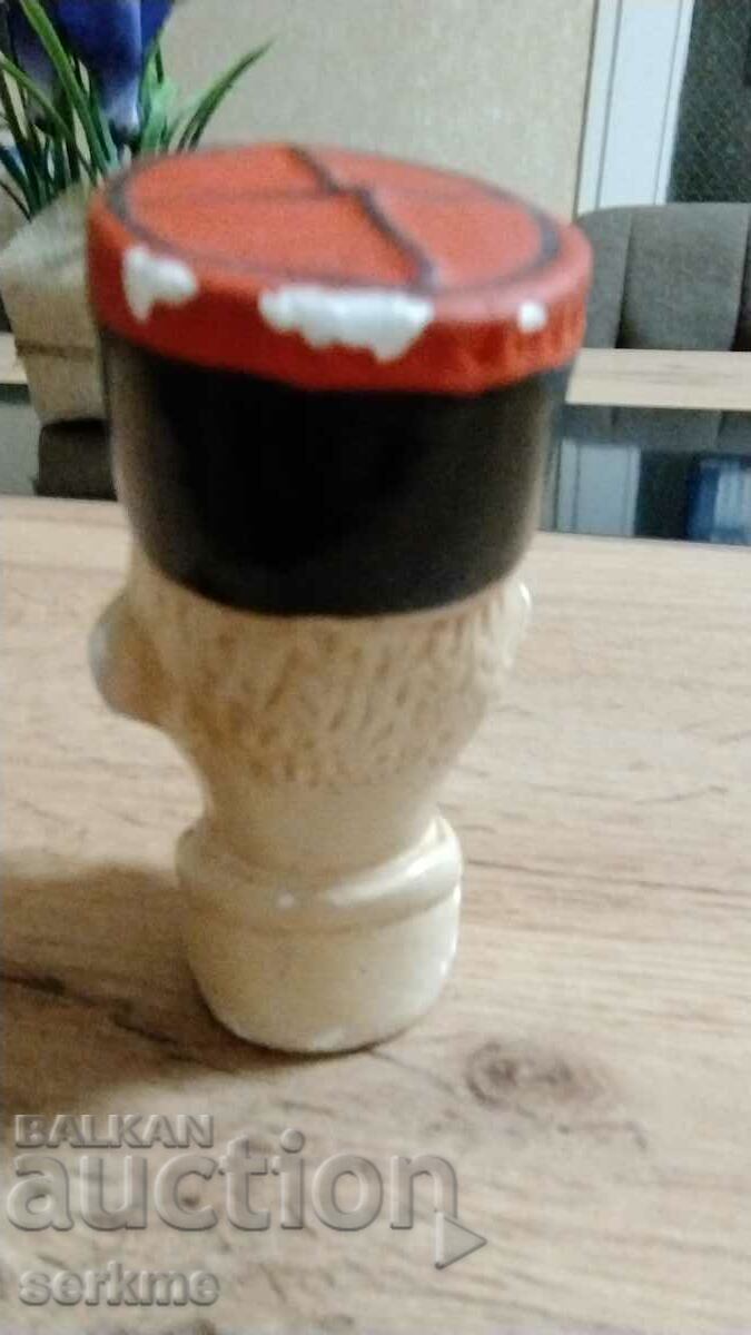 Auction Plaster bust Auction Plaster bust