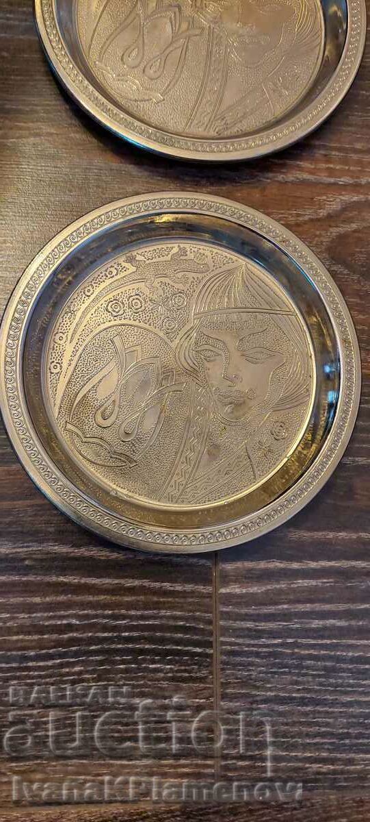 Доставка на Руски метален сервиз за колекционери