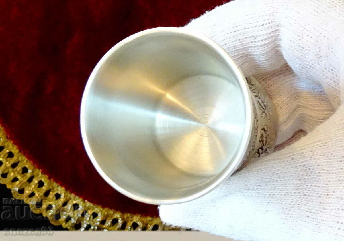 Cești de cositor pe picior, Vânător, iepure - 5 Cești de cositor pe picior, Vânător, iepure - 5