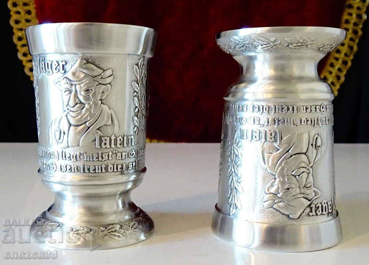 Cești de cositor pe picior, Vânător, iepure - 7 Cești de cositor pe picior, Vânător, iepure - 7