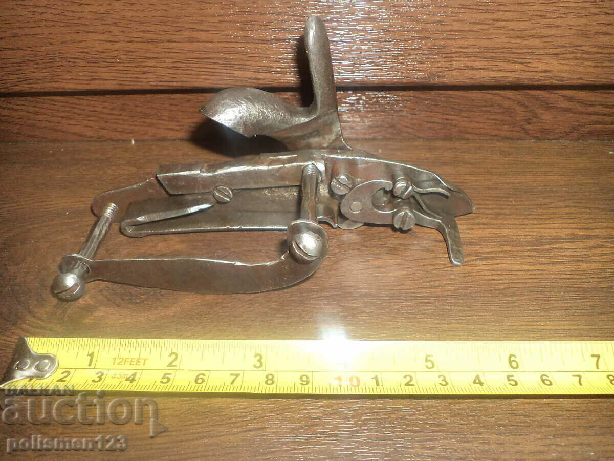 Auction For Capsule Auction For Capsule