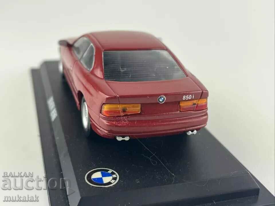 Delivery of 1:43 BMW 850i TOY CAR MODEL Delivery of 1:43 BMW 850i TOY CAR MODEL