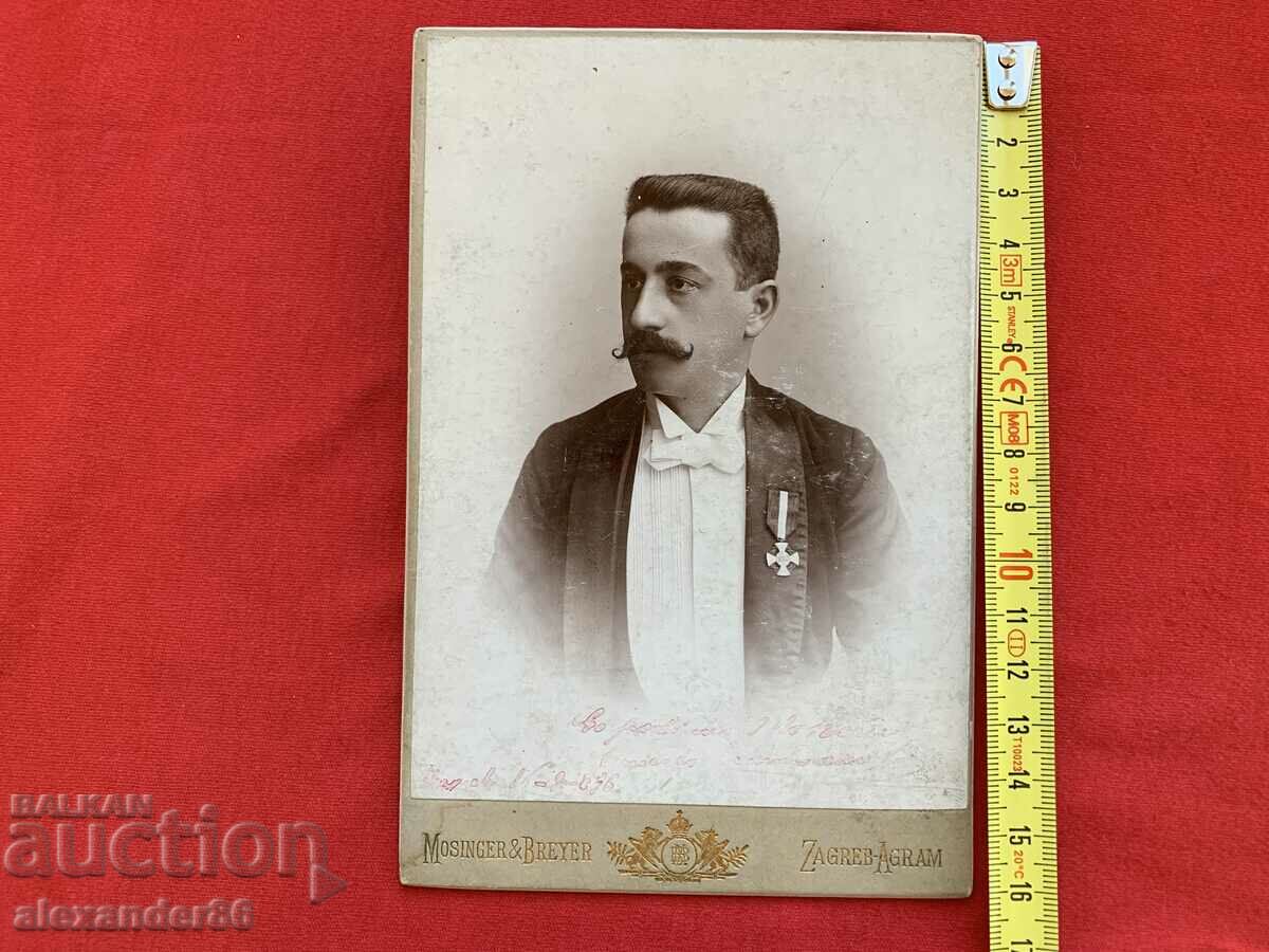 Delivery of Old photo hardboard Delivery of Old photo hardboard