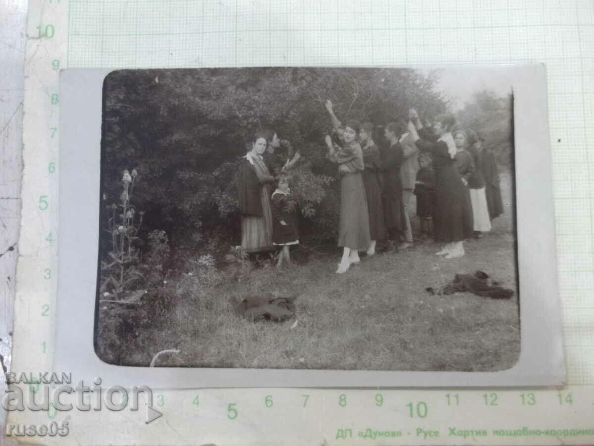 Old photo of an outing in nature - 1