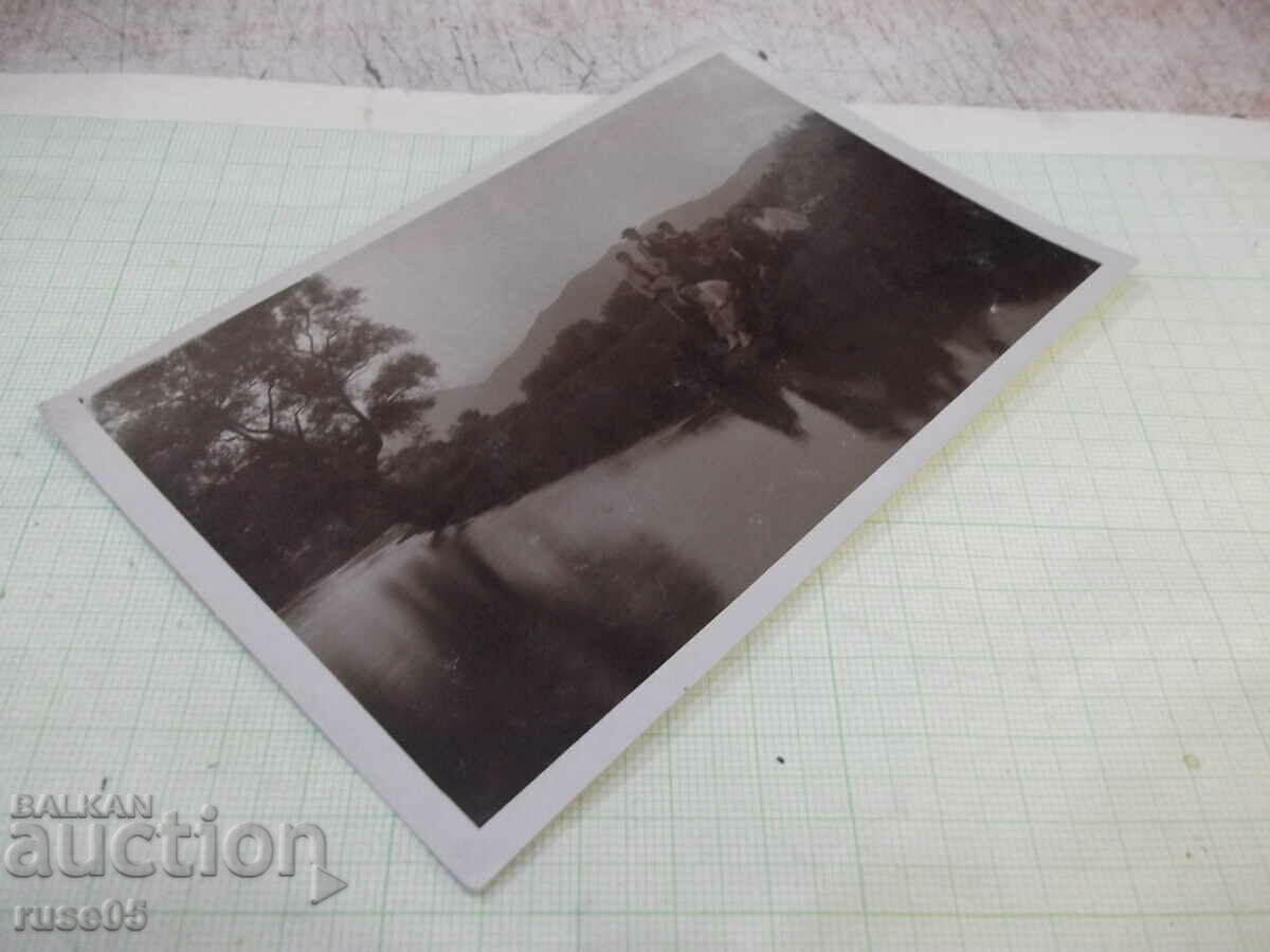 Auction Old photo of an outing in nature by the river Auction Old photo of an outing in nature by the river