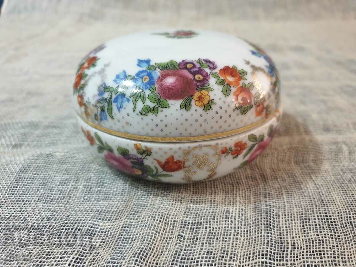 Porcelain jewelry box