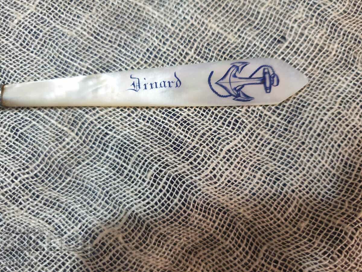 Antique quill with mother of pearl handle with price 60.00 BGN | € 30.68 Antique quill with mother of pearl handle with price 60.00 BGN | € 30.68