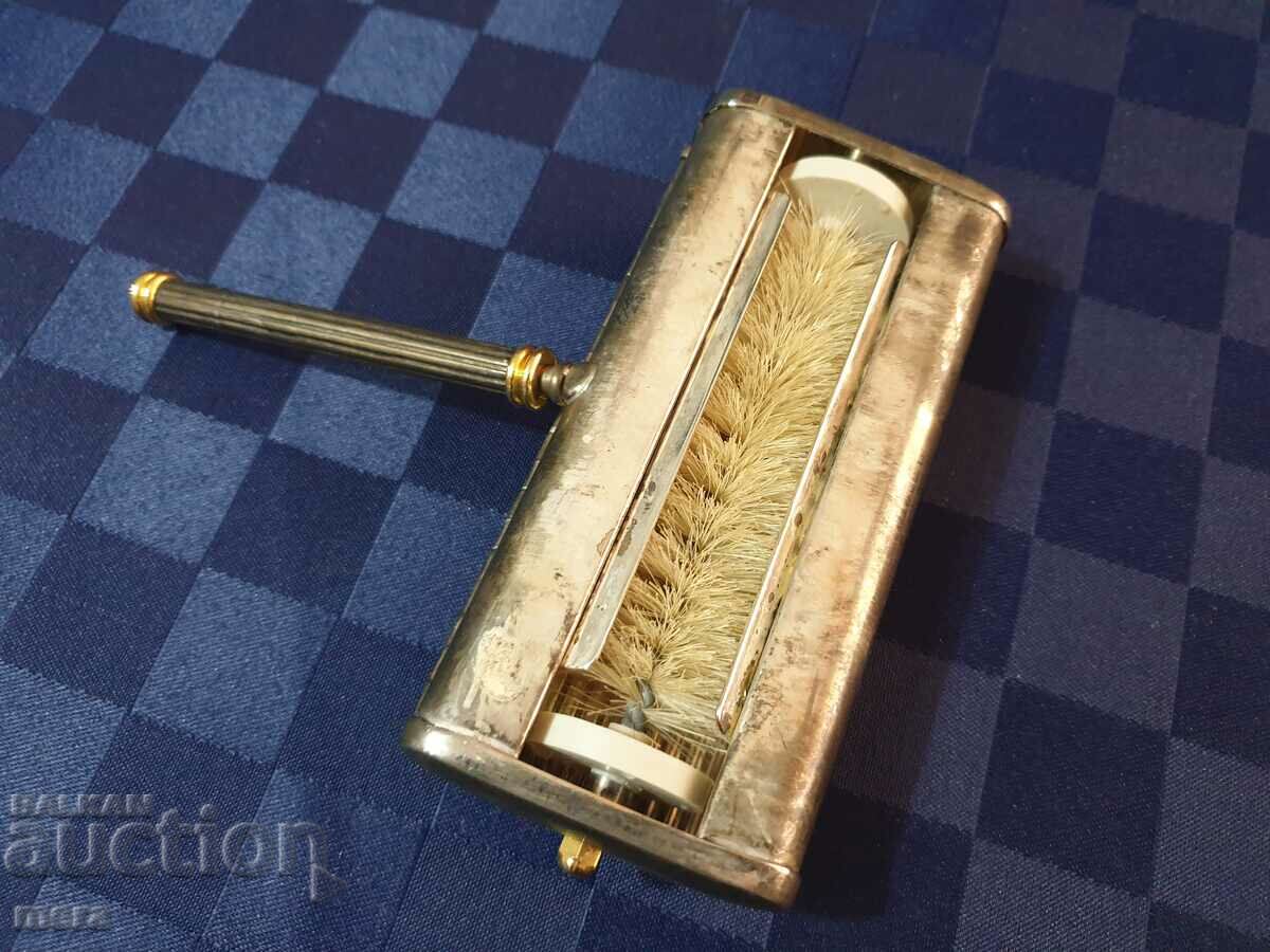 Auction  Antique aristocratic table cleaner