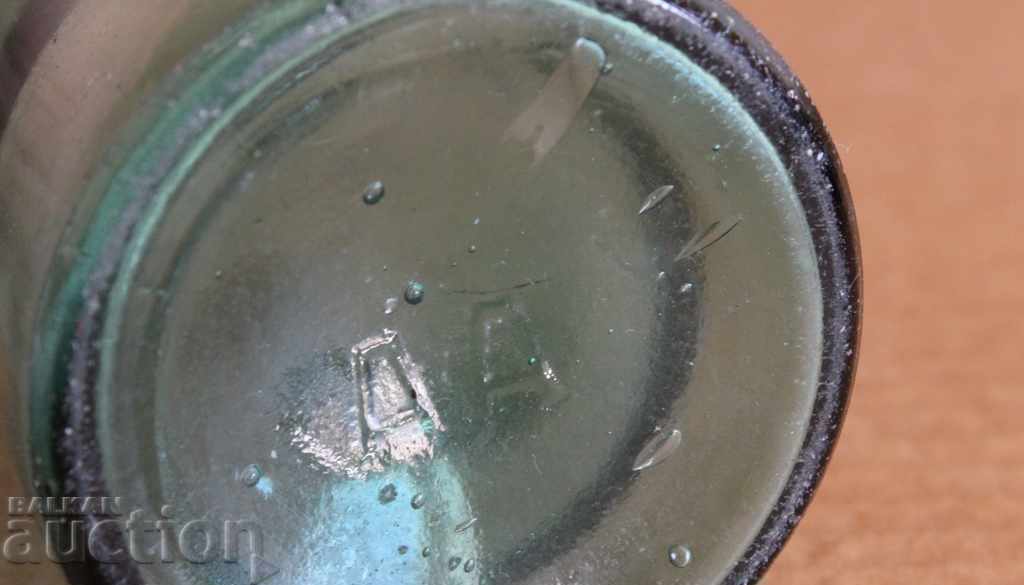 Delivery of . ROYAL WINE BOTTLE BOTTLE PORCELAIN STOPPER Delivery of . ROYAL WINE BOTTLE BOTTLE PORCELAIN STOPPER