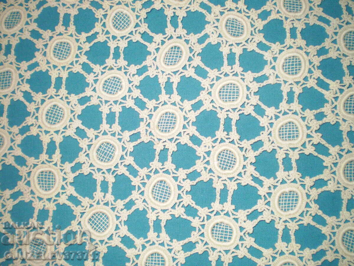 19th century crochet tablecloth with 5 napkins with price 99.00 BGN | € 50.62 19th century crochet tablecloth with 5 napkins with price 99.00 BGN | € 50.62