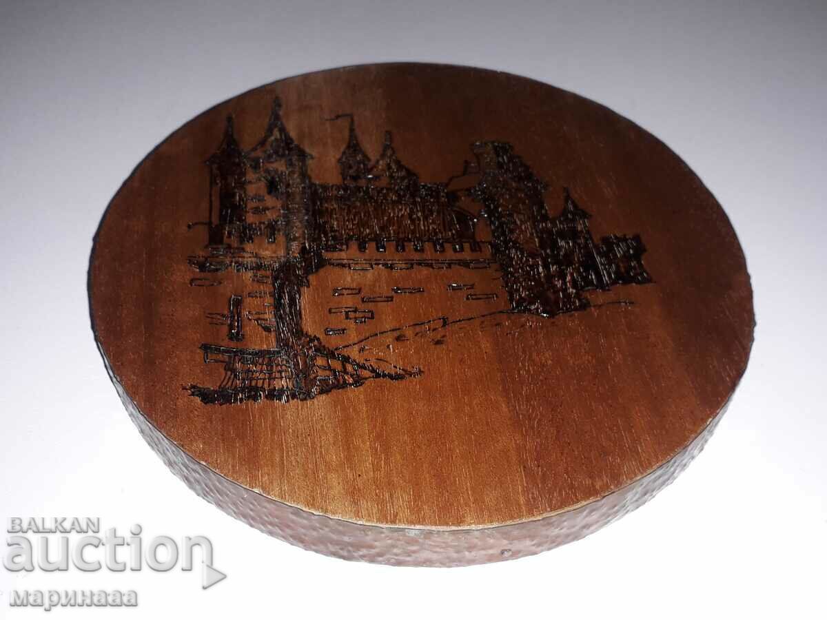 OLD PANEL. PYROGRAPHY. COPPER HARDWARE with price 5.00 BGN | € 2.56 OLD PANEL. PYROGRAPHY. COPPER HARDWARE with price 5.00 BGN | € 2.56