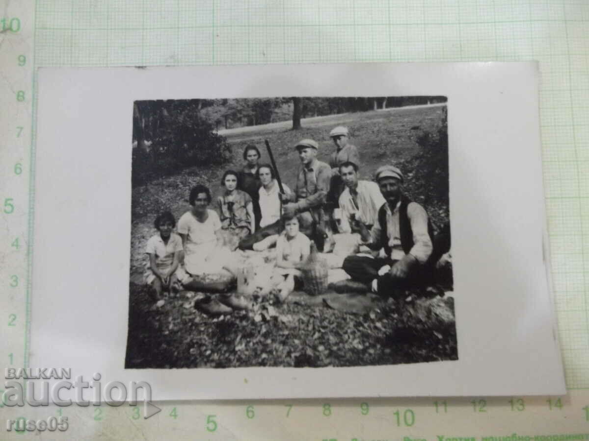 Old photo of a group on a picnic