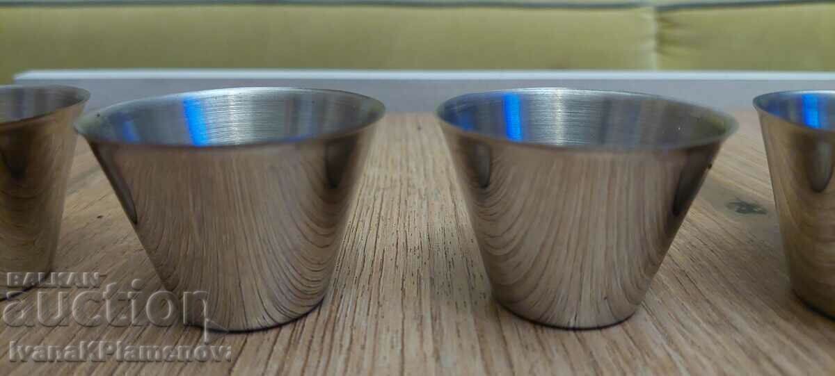 Livrarea Set de fotografii pentru cunoscători Livrarea Set de fotografii pentru cunoscători