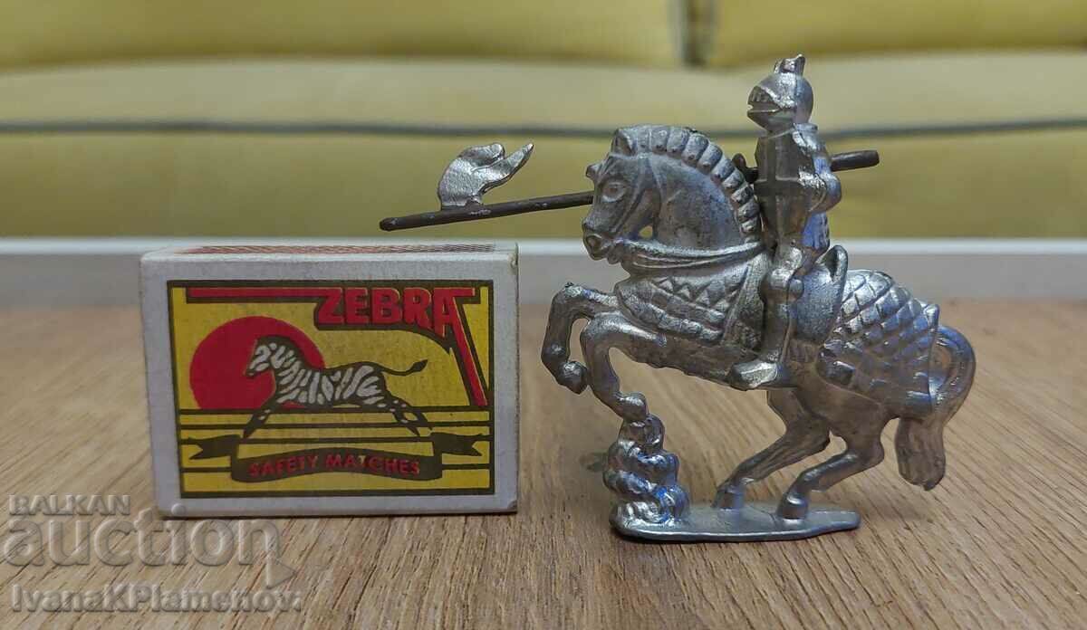 A lead figurine for collectors - 6 A lead figurine for collectors - 6