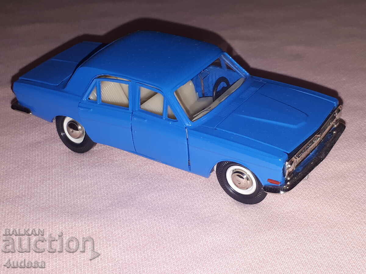 Auction Soc model Volga GAZ 24 A14 1:43 Made in USSR USSR Auction Soc model Volga GAZ 24 A14 1:43 Made in USSR USSR
