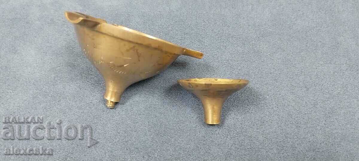 Bronze ashtray - 6 Bronze ashtray - 6