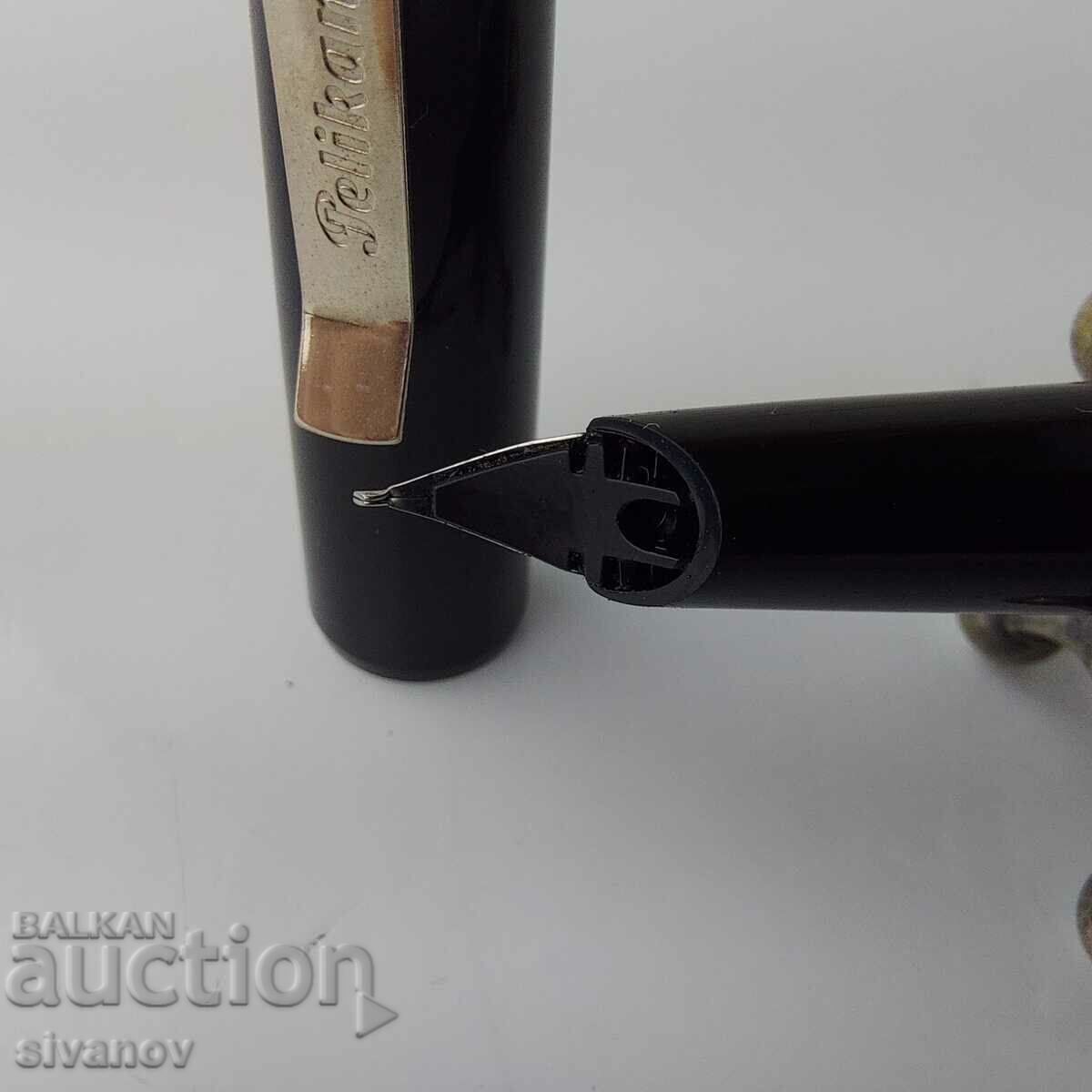 Licitație Vechiul stilou Pelikan Dauer Feder #5704 Licitație Vechiul stilou Pelikan Dauer Feder #5704
