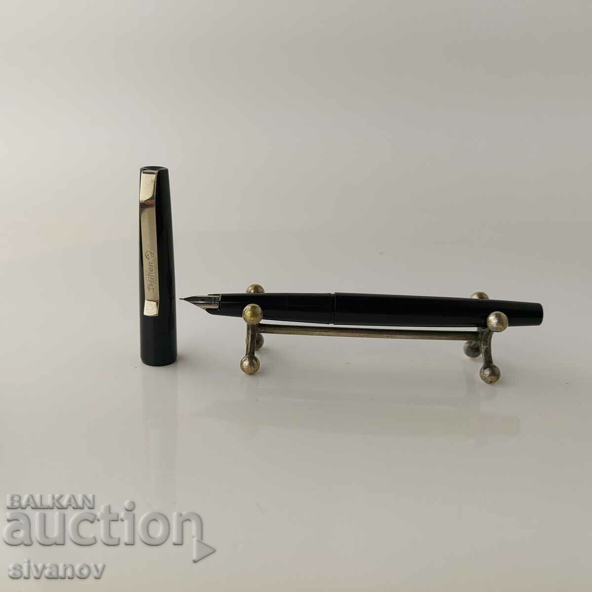 Vechiul stilou Pelikan Dauer Feder #5704 Vechiul stilou Pelikan Dauer Feder #5704