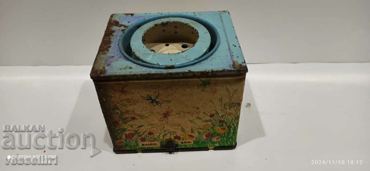 Old metal toy washing machine, rare sheet metal Russian social game with price 8.00 BGN | € 4.09 Old metal toy washing machine, rare sheet metal Russian social game with price 8.00 BGN | € 4.09