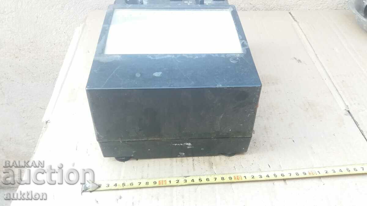 Delivery of OLD MEASURING DEVICE - AMMETER