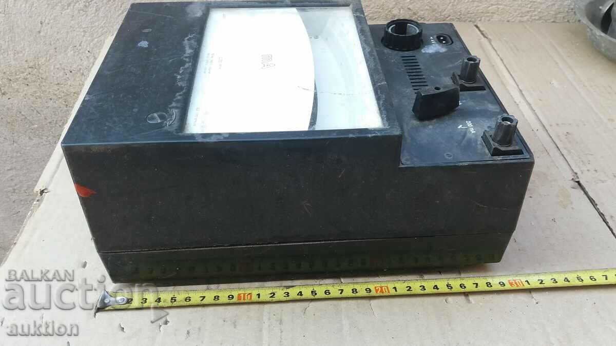 OLD MEASURING DEVICE - AMMETER - 5