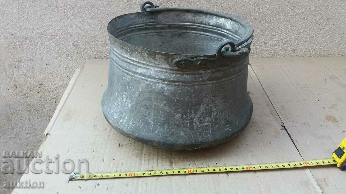 Licitație CURU FORJAT SOLID DE RENASCERE CURU MARE Licitație CURU FORJAT SOLID DE RENASCERE CURU MARE