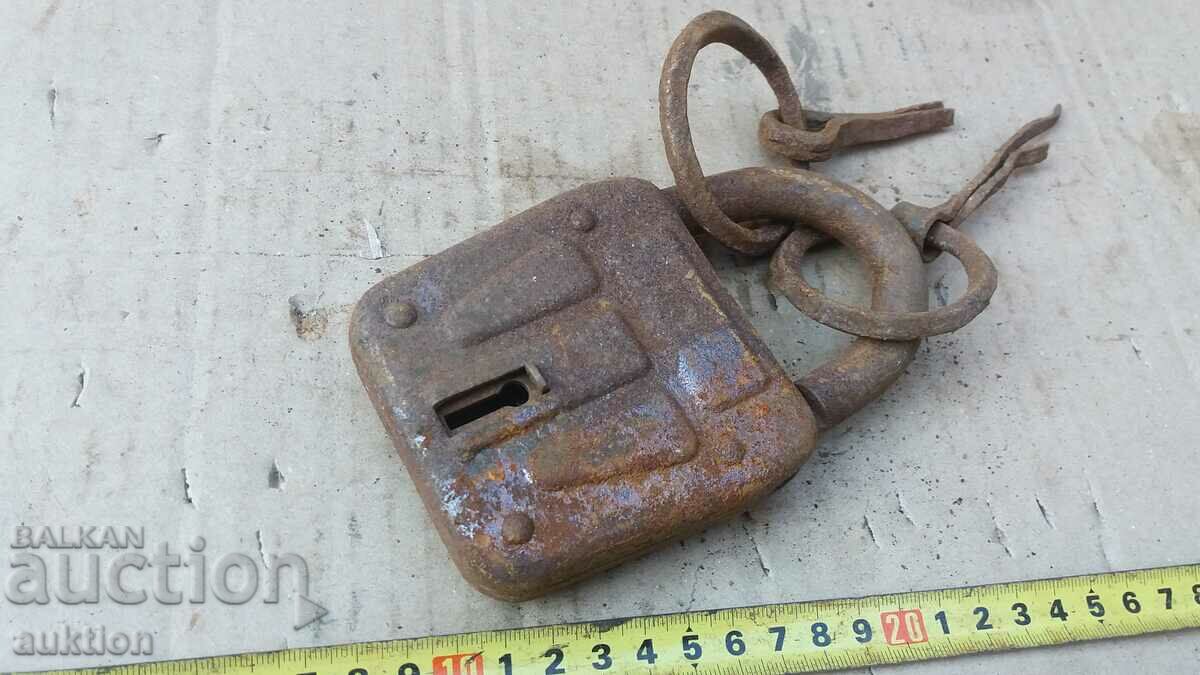 LACAT VECHI MASSIV MARE - 6 LACAT VECHI MASSIV MARE - 6