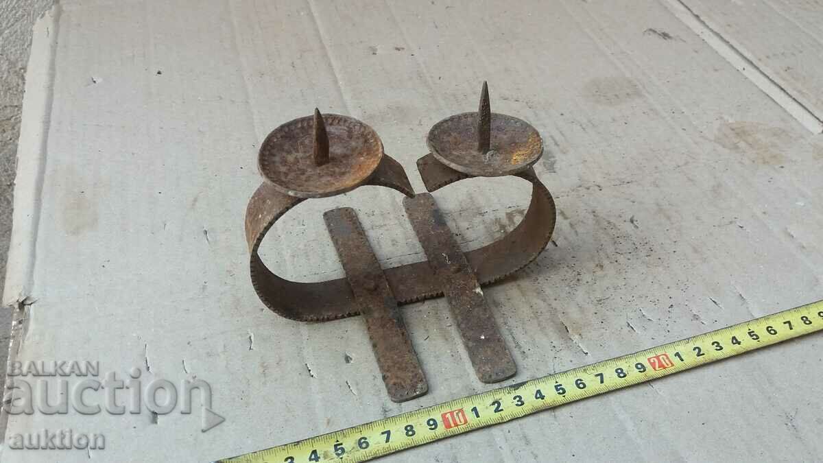 Delivery of CANDLESTICK - METAL Delivery of CANDLESTICK - METAL