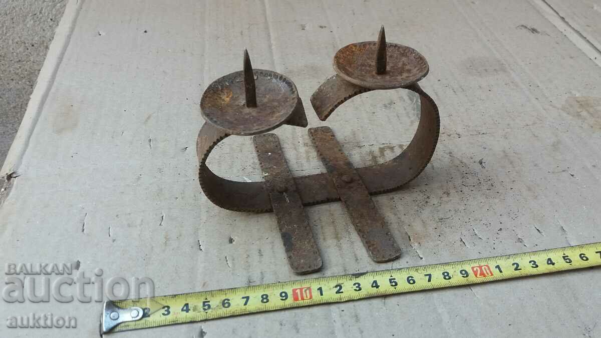 CANDLESTICK - METAL - 6 CANDLESTICK - METAL - 6