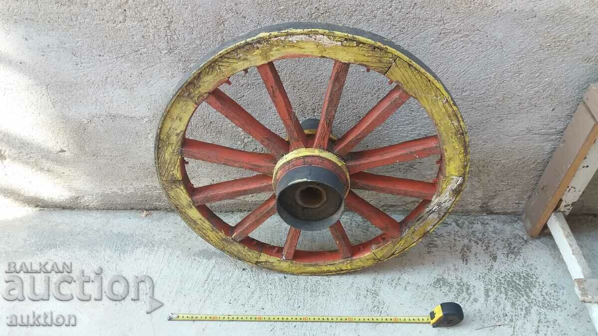 Auction MASSIVE RENAISSANCE WHEEL OF WAGON, BICYCLE, PHAETON Auction MASSIVE RENAISSANCE WHEEL OF WAGON, BICYCLE, PHAETON