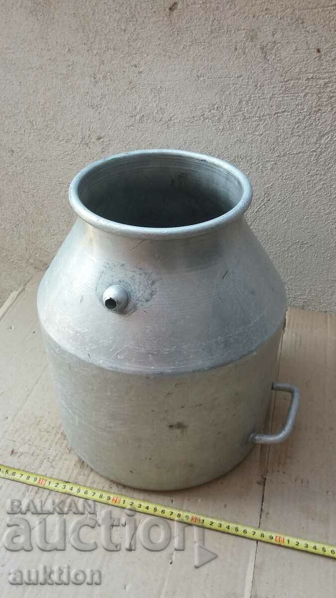 METAL MILK BOTTLE - CONTAINER 20 LITERS with price 33.99 BGN | € 17.38