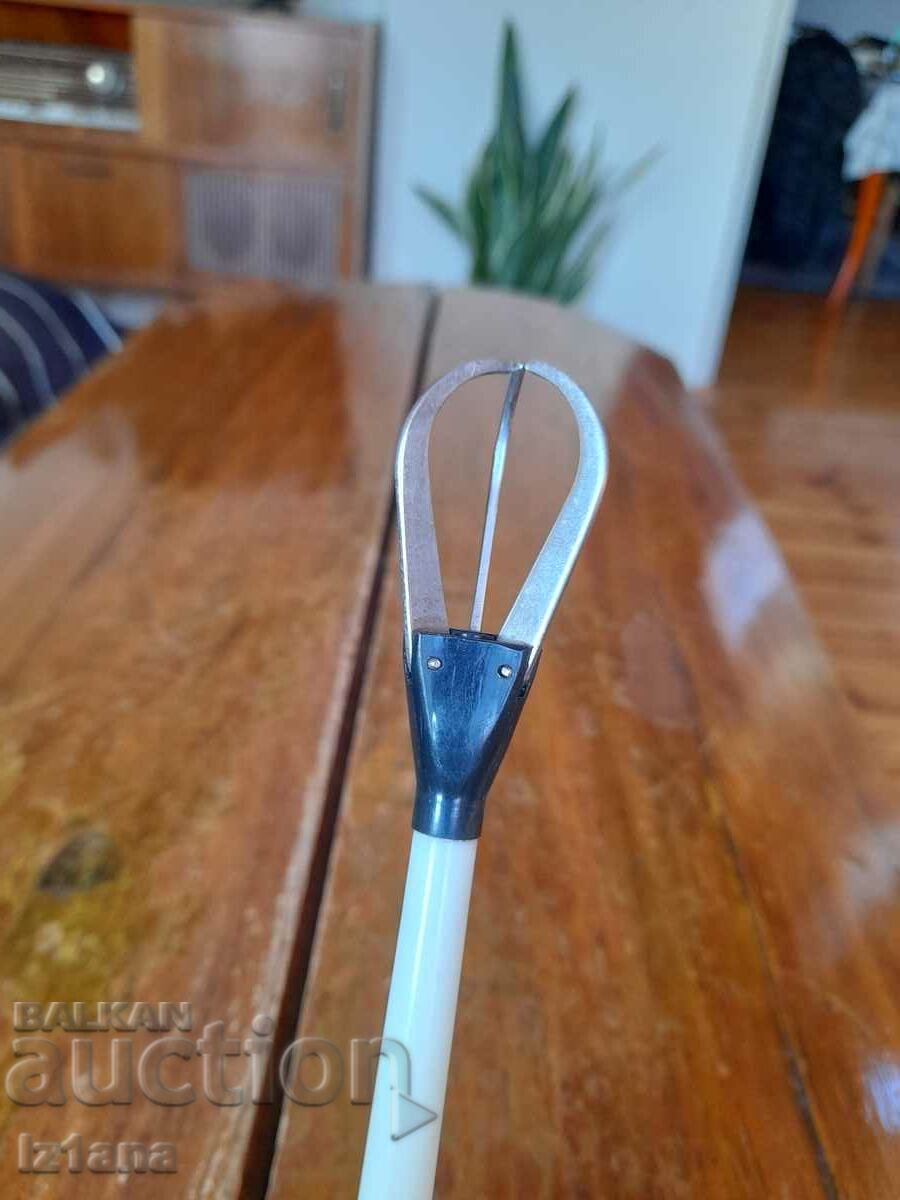 Δημοπρασία Μια παλιά συλλογή πάγου Δημοπρασία Μια παλιά συλλογή πάγου