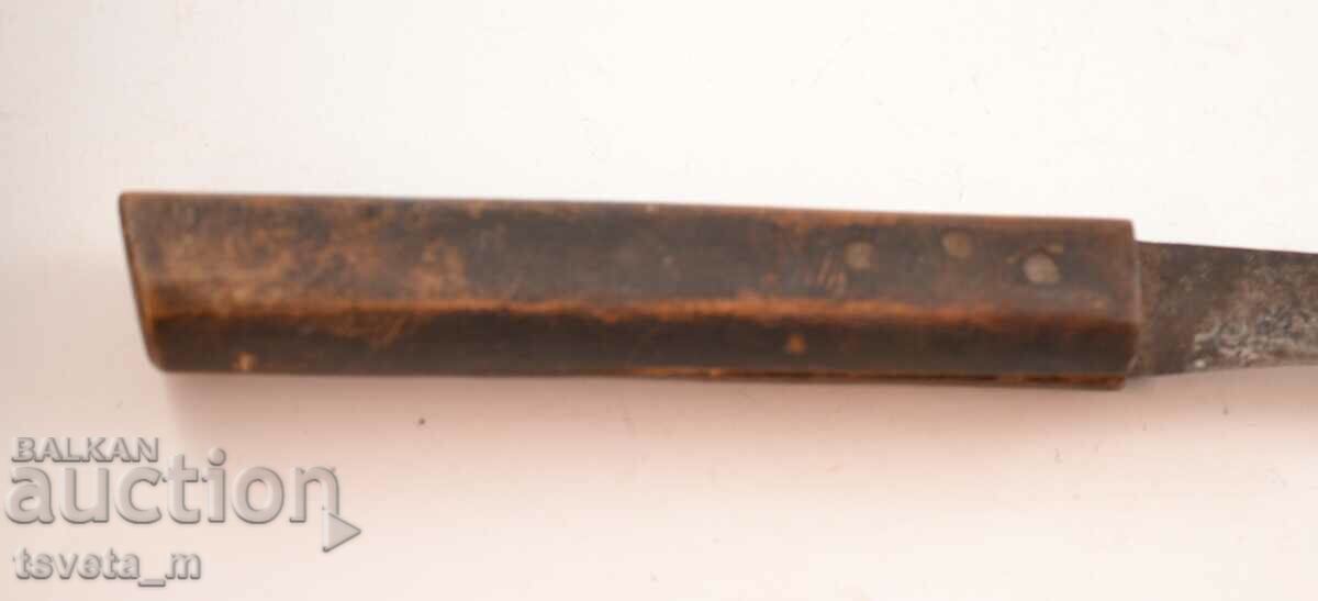 Delivery of Antique knife with a wooden handle Delivery of Antique knife with a wooden handle