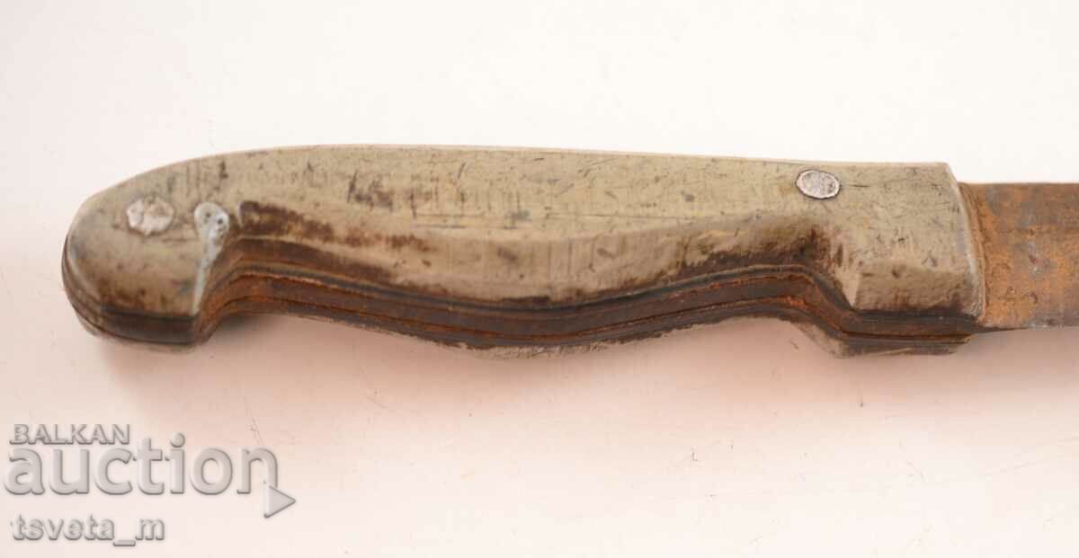 Auction  Vintage knife with plastic handle