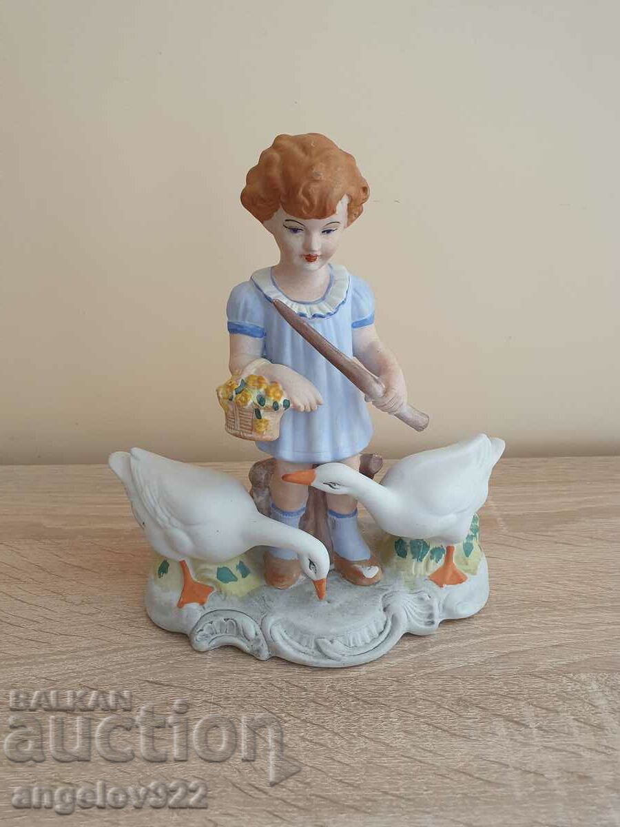 Romanian Porcelain Figure Statuette!