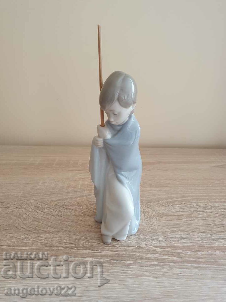 Испанска порцеланова фигура статуетка LLADRO