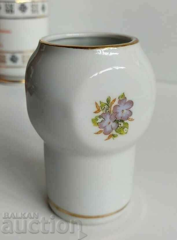 Auction .SOTC BULGARIAN PORCELAIN VASE VASE WITH FLOWERS FLOWERS Auction .SOTC BULGARIAN PORCELAIN VASE VASE WITH FLOWERS FLOWERS