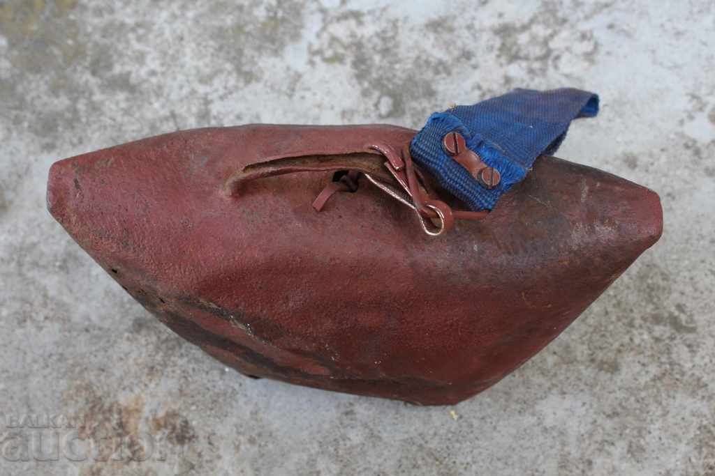 , OLD VERY LARGE GIRL CHAN BELL RINGER - 7 , OLD VERY LARGE GIRL CHAN BELL RINGER - 7