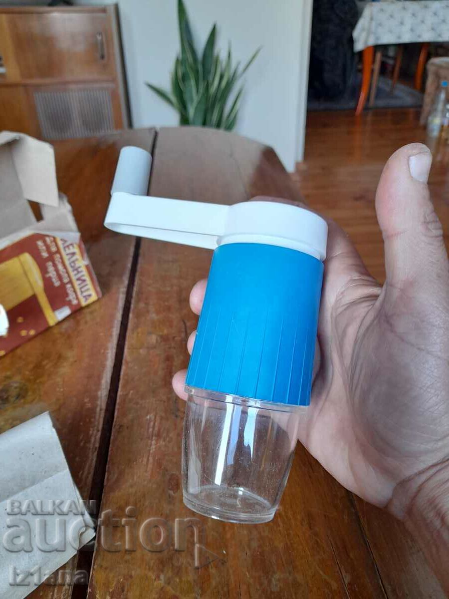 Auction Stara Melnička, black pepper mill Auction Stara Melnička, black pepper mill