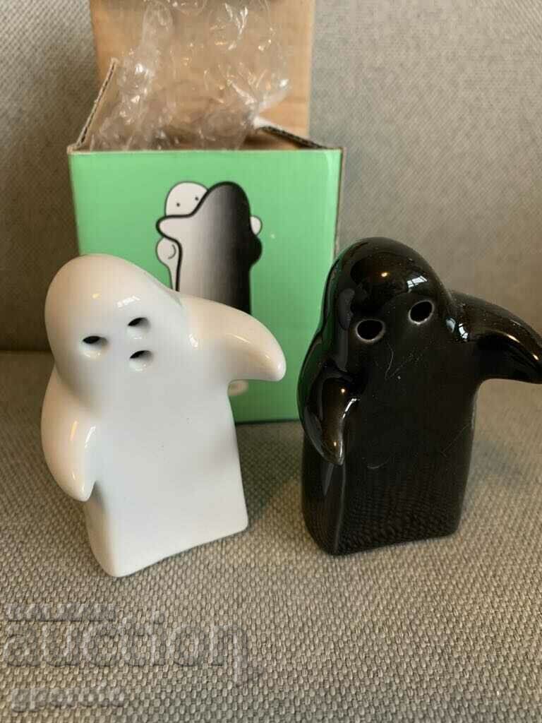 Set of new souvenir salt shakers