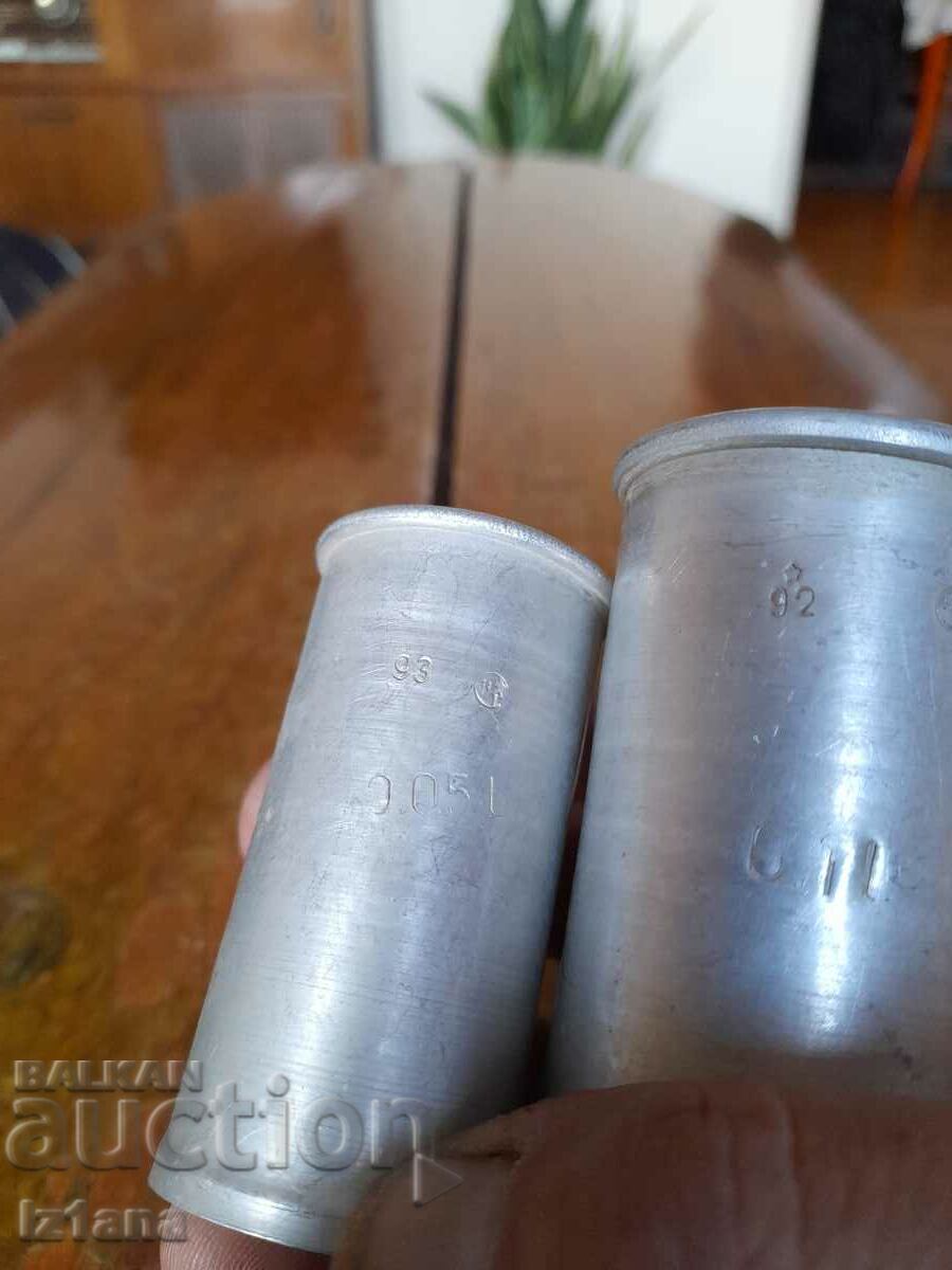 Auction  Old tavern measure, measure, measures