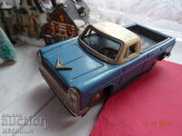 COLLECTIBLE METAL TROLLEY PICKUP