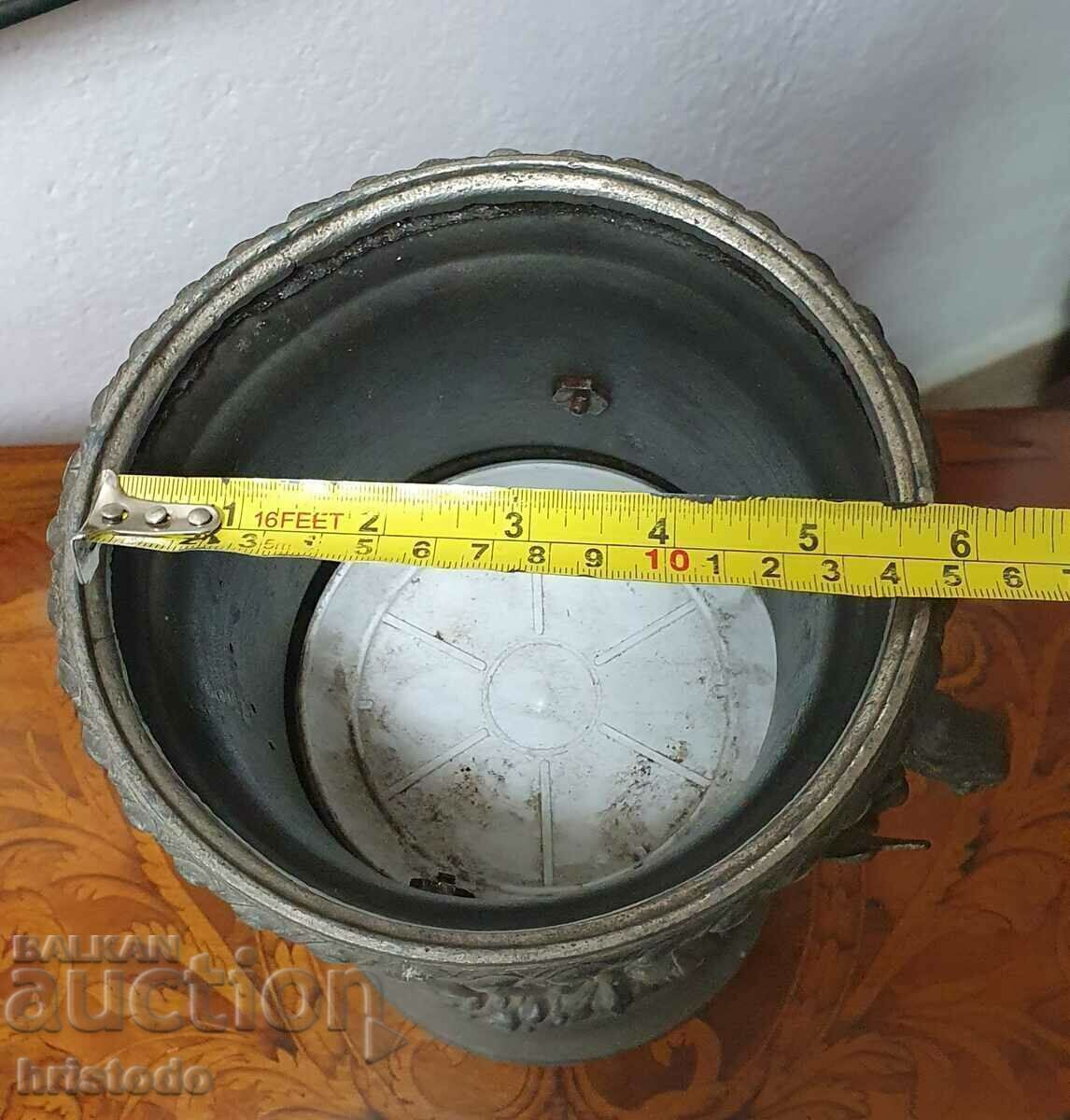 Old metal flower pot, flower pot - 7 Old metal flower pot, flower pot - 7
