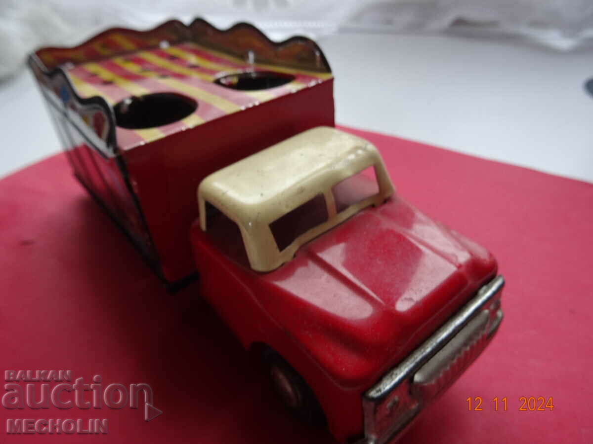 COLLECTIBLE METAL TROLLEY CIRCUS VAN with price 55.00 BGN | € 28.12 COLLECTIBLE METAL TROLLEY CIRCUS VAN with price 55.00 BGN | € 28.12