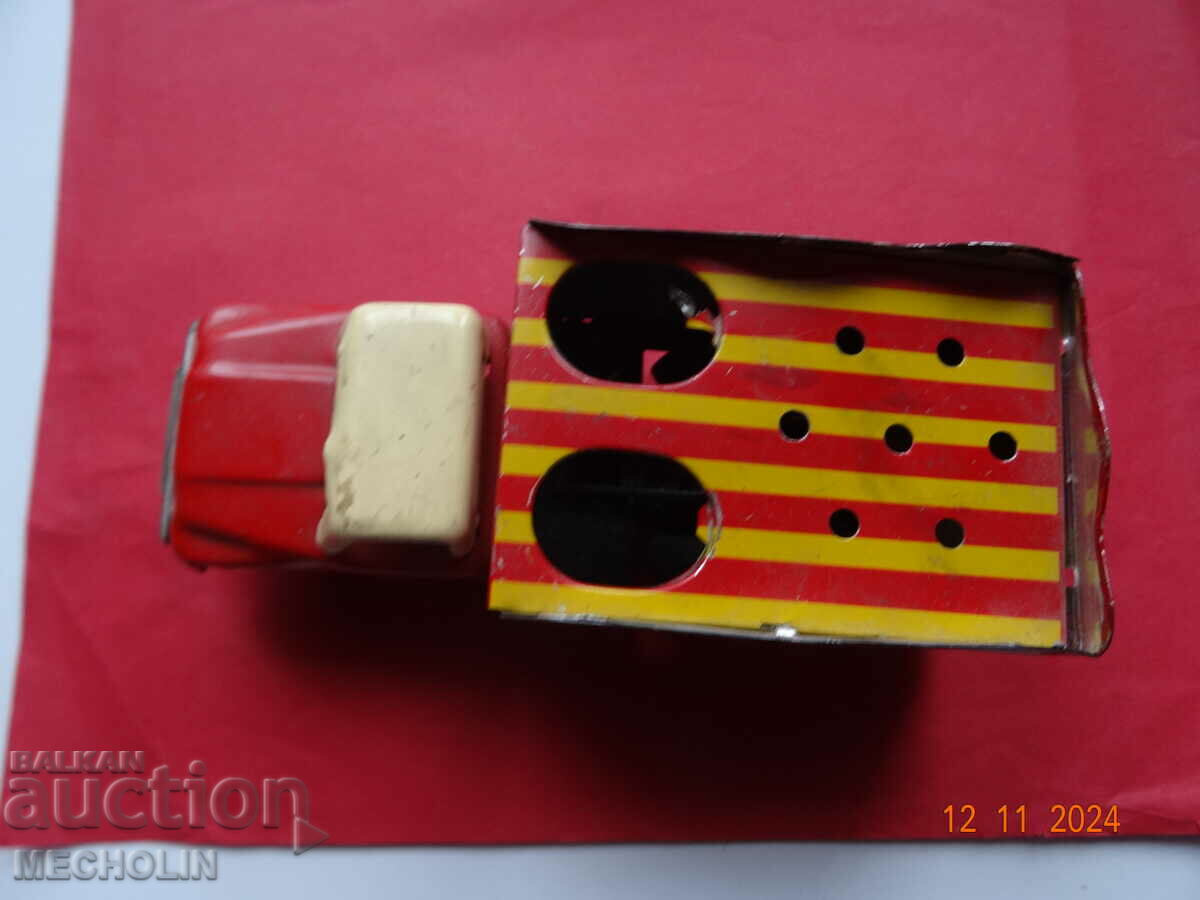 Auction COLLECTIBLE METAL TROLLEY CIRCUS VAN Auction COLLECTIBLE METAL TROLLEY CIRCUS VAN