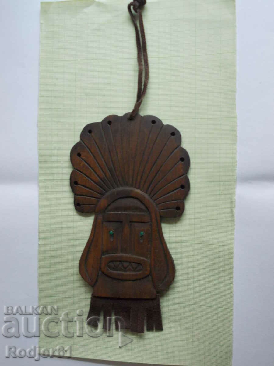 Delivery of trinkets, souvenirs, interesting and strange