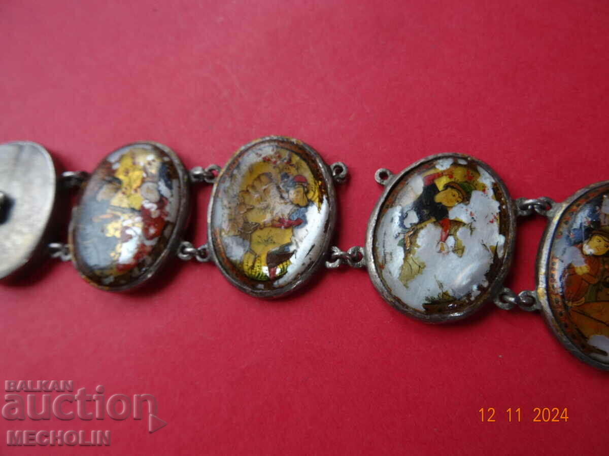 Auction OLD MOTHER OF PEARL BRACELET WITH PATTERNS Auction OLD MOTHER OF PEARL BRACELET WITH PATTERNS